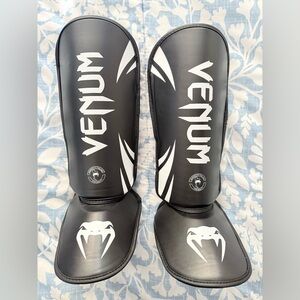 KIDS Venum Black Shin Guards sz Small